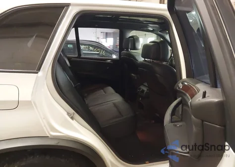 2010 BMW X5 xDrive48I from USA, damaged, VIN 5UXFE8C57AL312753